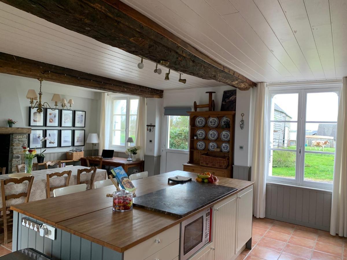 Entire Farm House Stay, La Gerouardiere Barenton Eksteriør billede