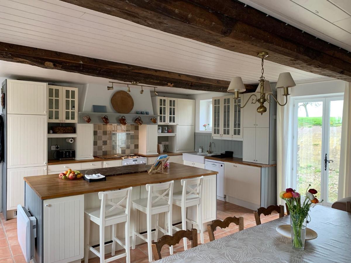 Entire Farm House Stay, La Gerouardiere Barenton Eksteriør billede