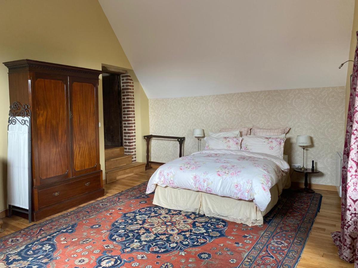 Entire Farm House Stay, La Gerouardiere Barenton Eksteriør billede